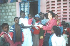 少女保護施設を慰問